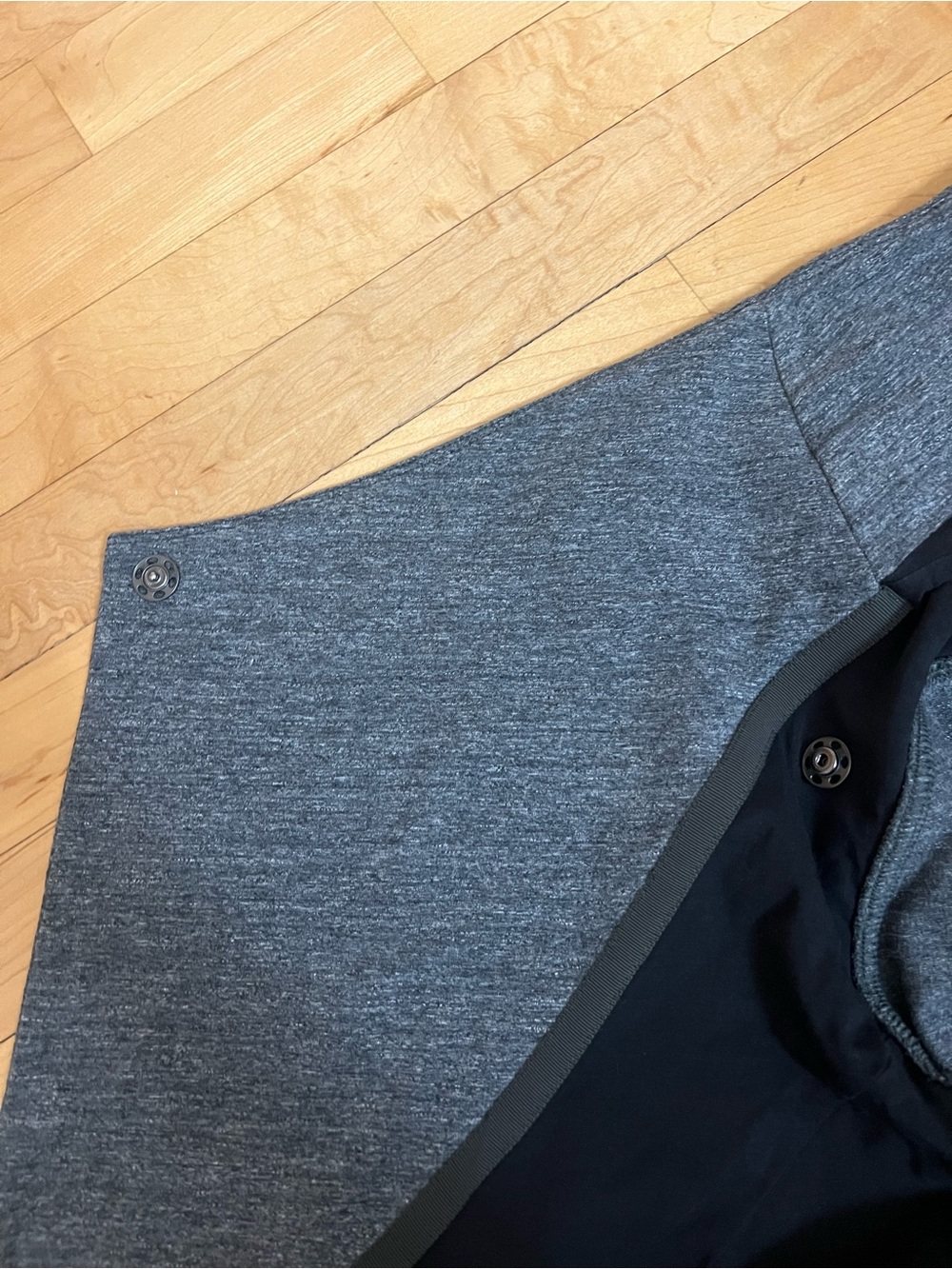 Lululemon Wrap Jacket Size 4‎ Gray Knit Snap Button Mock Neck Pockets - Picture 9 of 13